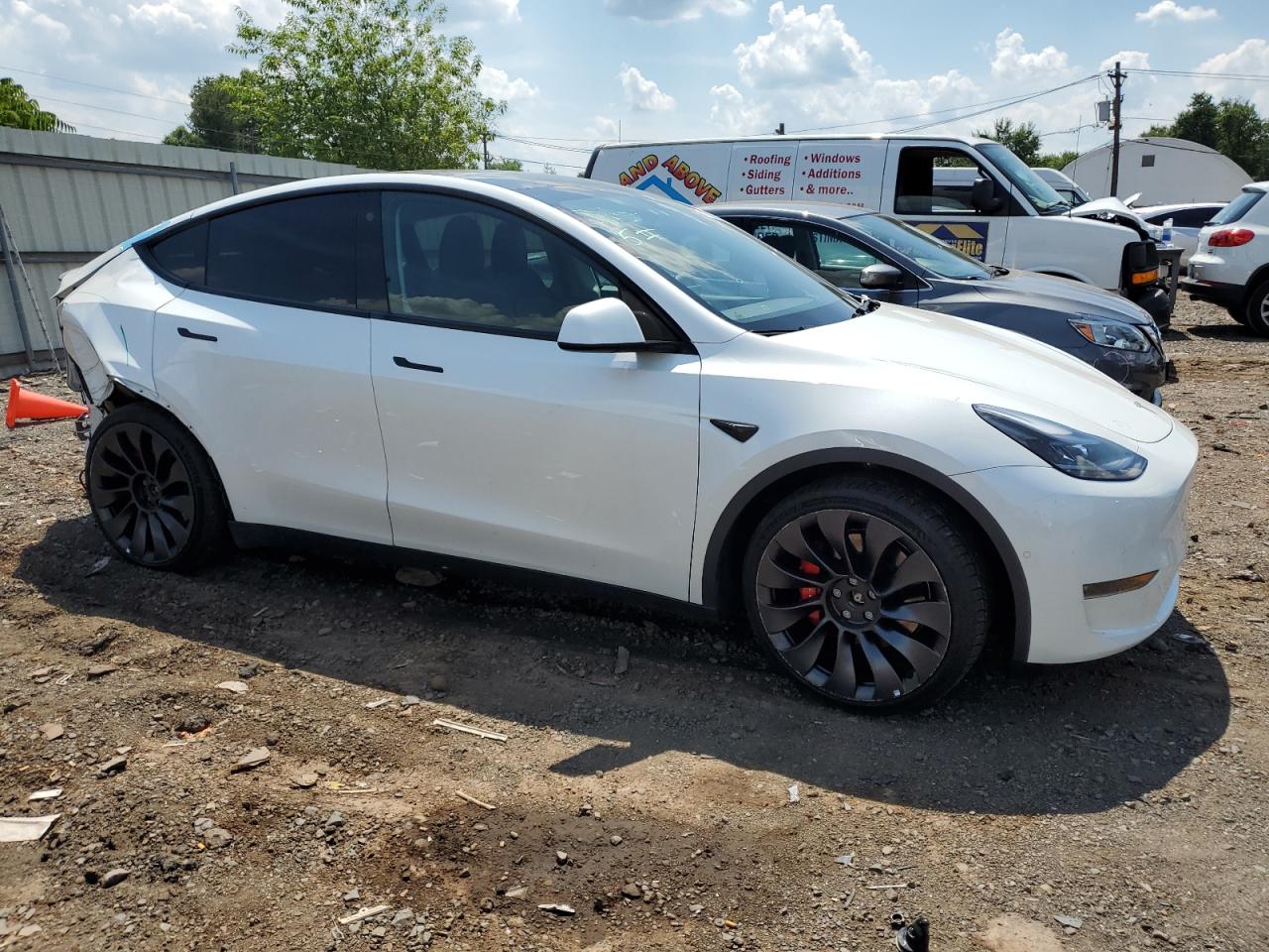 2022 TESLA MODEL Y  VIN:7SAYGDEF8NF382499