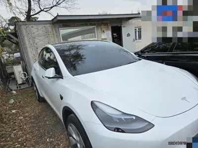 2024 Tesla Model Y VIN: