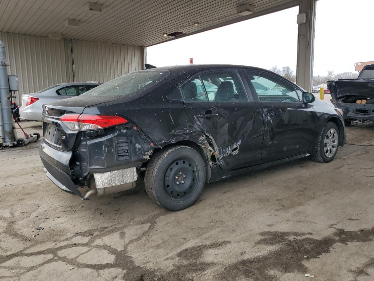 2022 TOYOTA COROLLA LE VIN:5YFEPMAE9NP305318