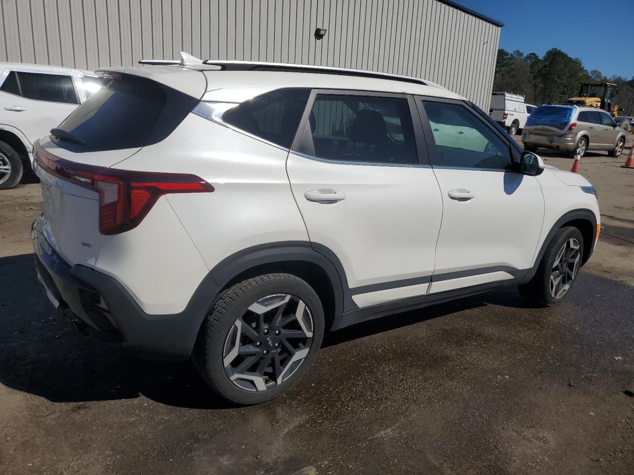 2024 KIA SELTOS SX VIN:KNDETCA78R7501054
