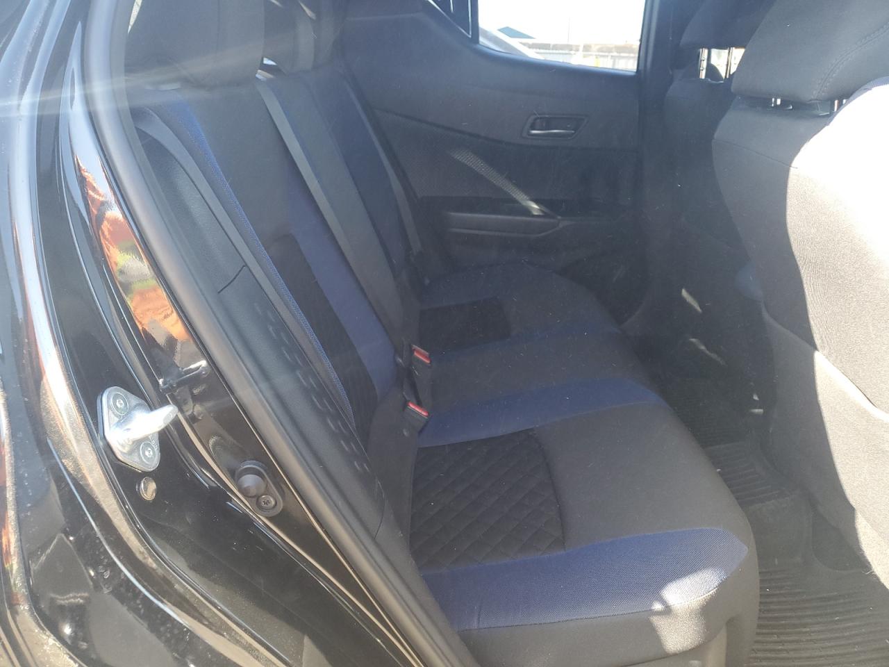 2022 TOYOTA C-HR XLE VIN:NMTKHMBX5NR141457