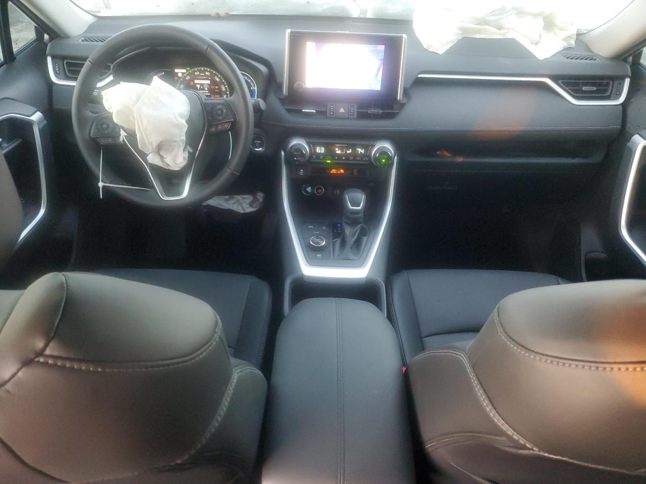 2024 TOYOTA RAV4 XLE PREMIUM VIN:4T3B6RFV7RU160707