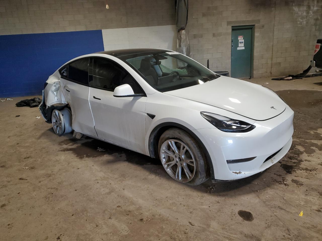 2023 TESLA MODEL Y  VIN:7SAYGDEE4PF755595
