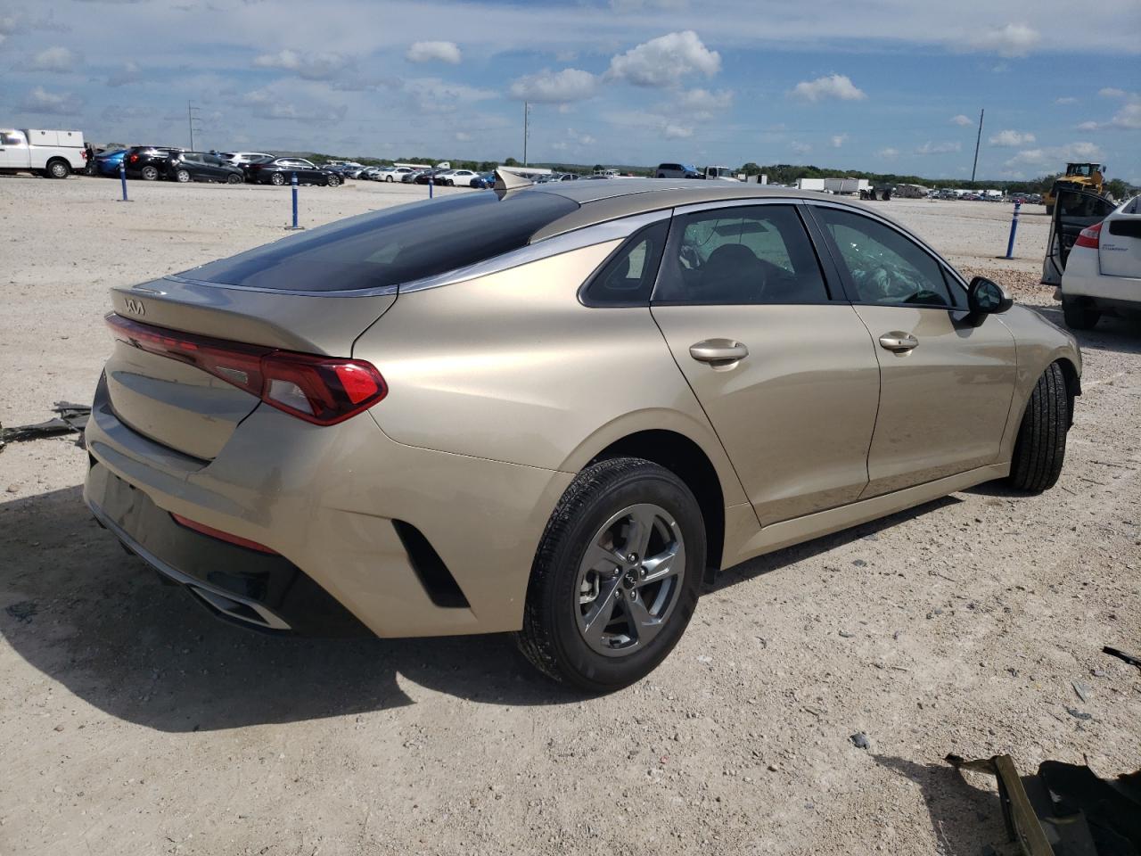 2022 KIA K5 LXS VIN:5XXG14J26NG093065