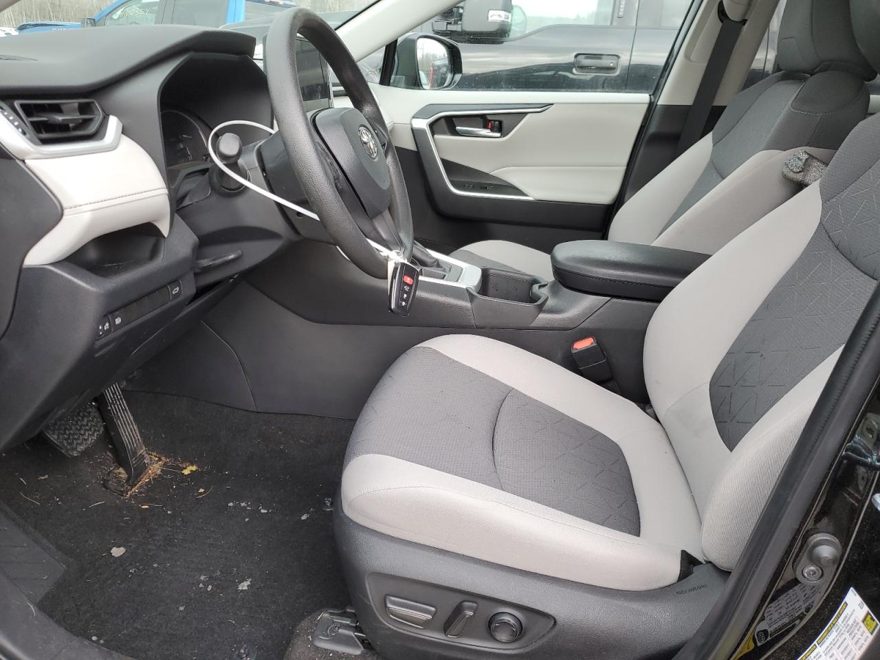 2023 TOYOTA RAV4 XLE VIN:2T3P1RFV8PC374642