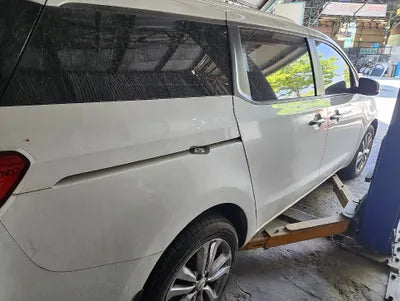 2015 Kia Carnival VIN: