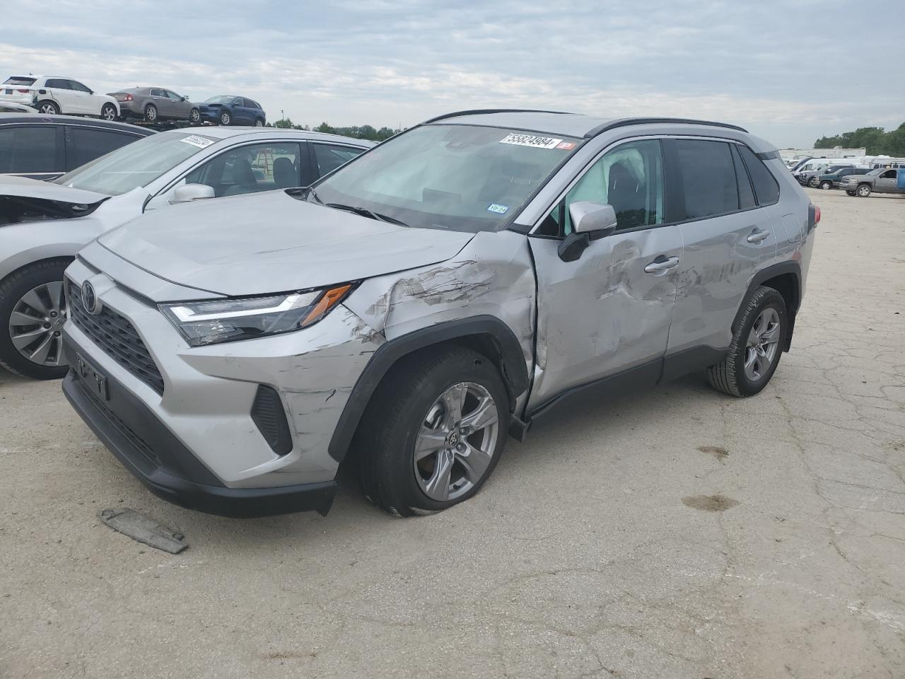 2022 TOYOTA RAV4 XLE VIN:2T3W1RFV8NC202202