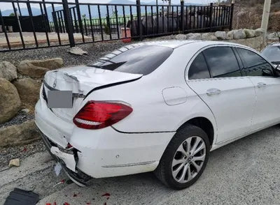 2019 Mercedes-Benz E 220 VIN: