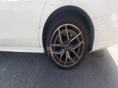 2022 Mercedes-Benz E 220 VIN: