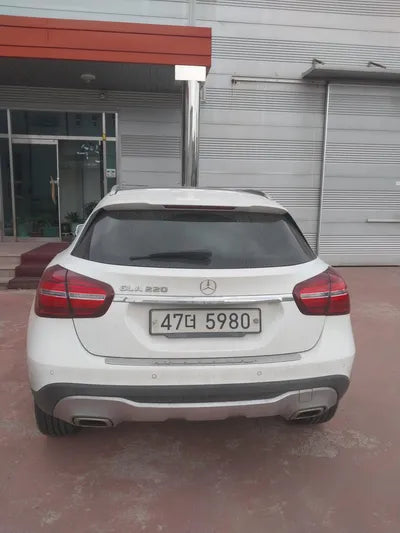 2019 Mercedes-Benz GLA 220 VIN: