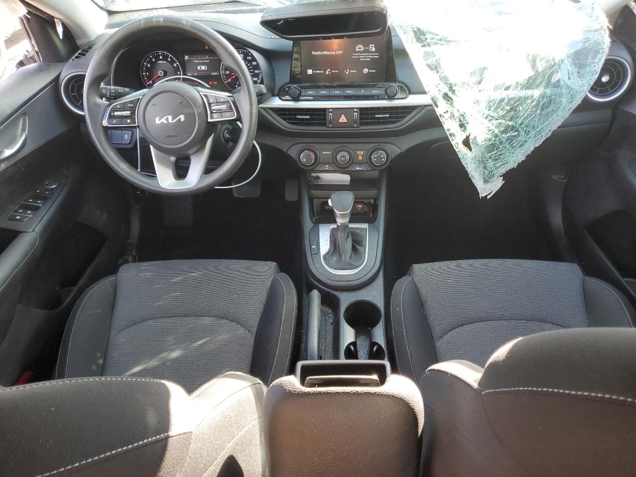 2024 KIA FORTE LX VIN:3KPF24AD7RE742414