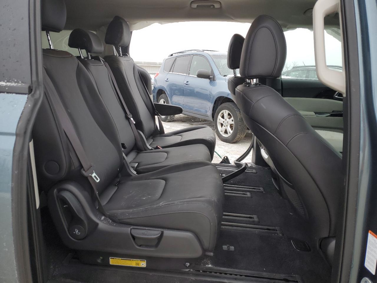 2024 KIA CARNIVAL EX VIN:KNDNC5H38R6435092