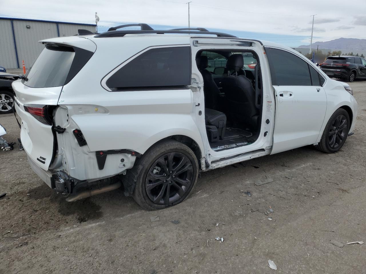 2023 TOYOTA SIENNA XSE VIN:5TDCRKEC9PS150598