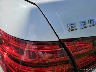 2016 Mercedes-Benz E 250 VIN: