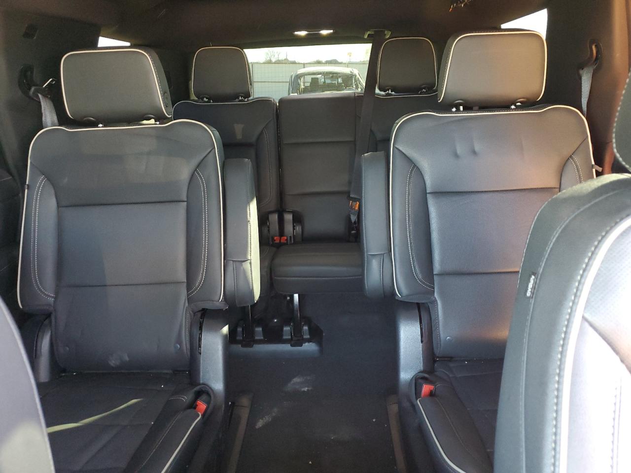 2022 GMC YUKON SLT VIN:1GKS2BKT3NR250247