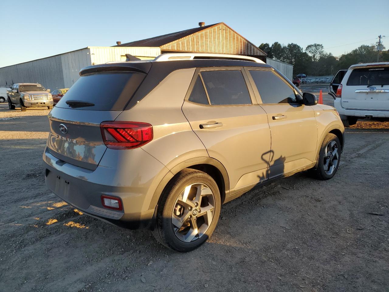 2022 HYUNDAI VENUE SEL VIN:KMHRC8A36NU200897