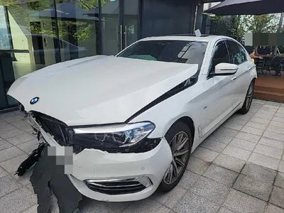 2019 BMW 520 VIN: