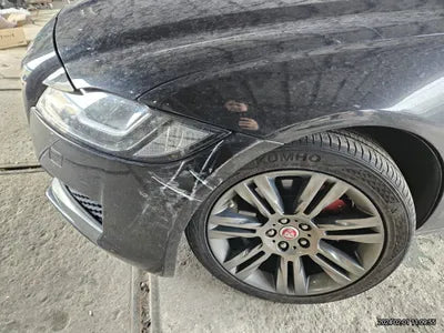 2016 Jaguar XF VIN: