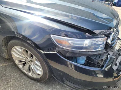 2015 Ford Taurus 062KM1FAHP2F94FG1 VIN:062KM1FAHP2F94FG1