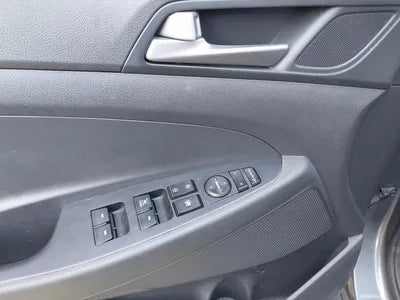 2018 Hyundai Tucson KMHJ2815GJU645728 VIN:KMHJ2815GJU645728