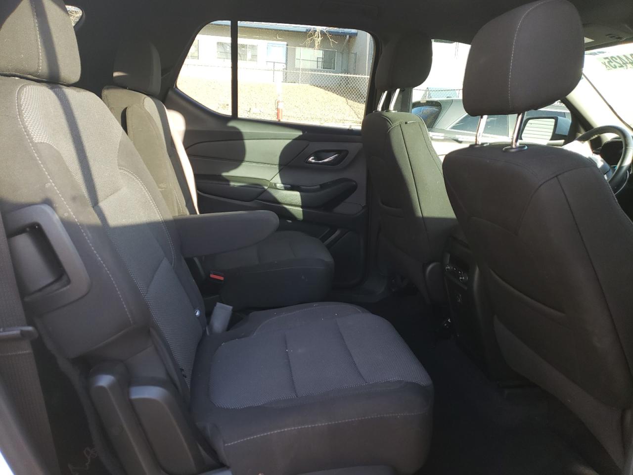 2023 CHEVROLET TRAVERSE LT VIN:1GNEVGKWXPJ105478