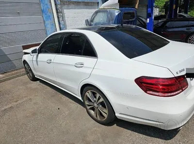 2014 Mercedes-Benz E 300 VIN: