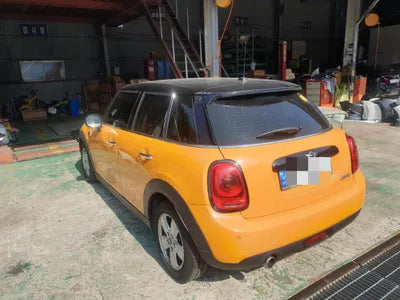 2015 MINI Cooper VIN: