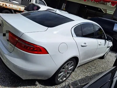 2015 Jaguar XE VIN: