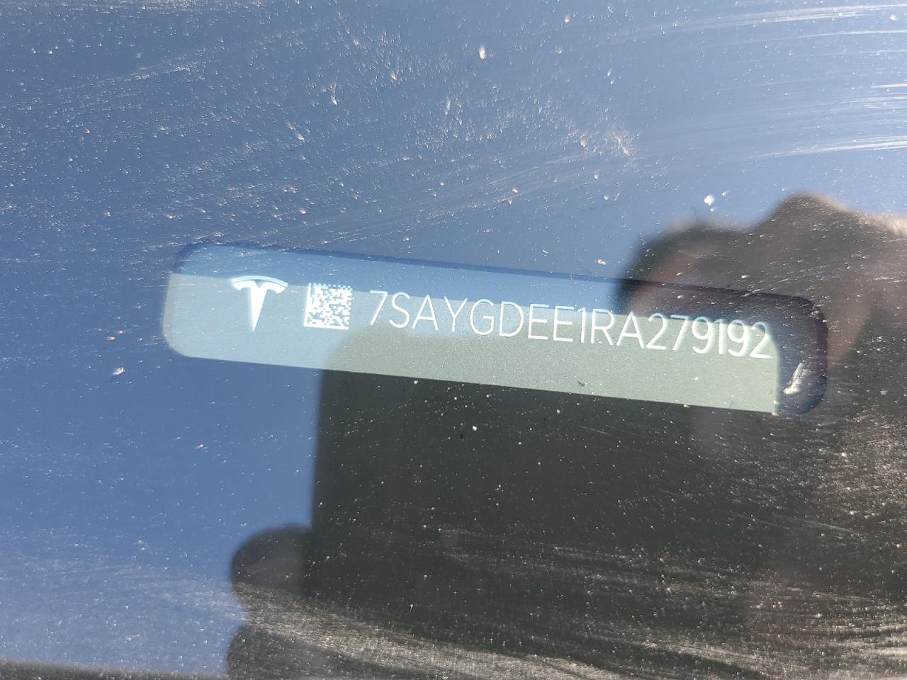 2024 TESLA MODEL Y  VIN:7SAYGDEE1RA279192