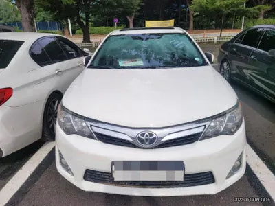 2014 Toyota Camry VIN:
