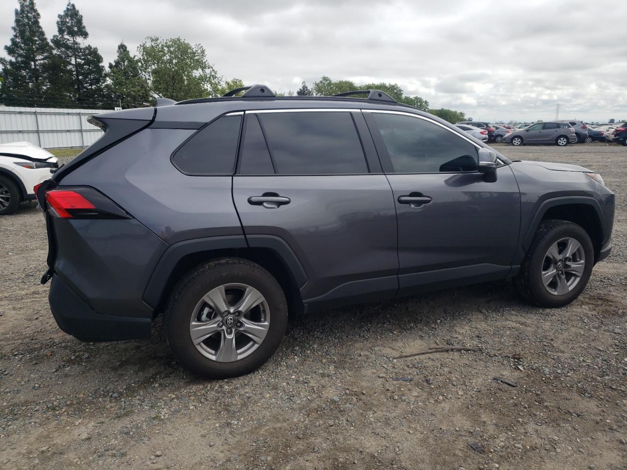 2024 TOYOTA RAV4 XLE VIN:2T3P1RFV5RC408135