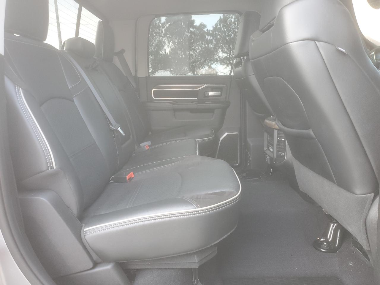 2024 RAM 3500 LARAMIE VIN:3C63RRJLXRG272877