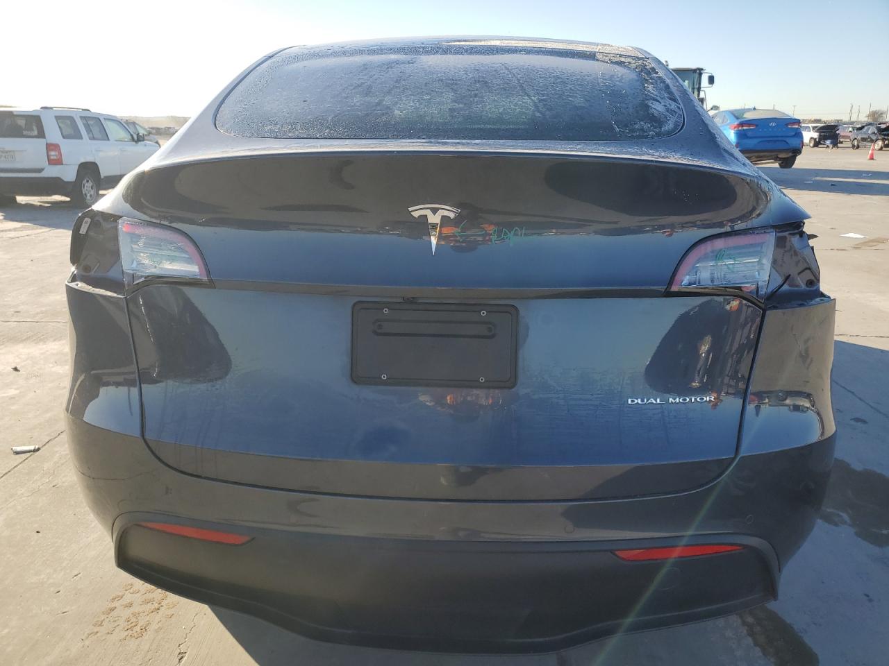 2022 TESLA MODEL Y  VIN:7SAYGDEE8NF364110