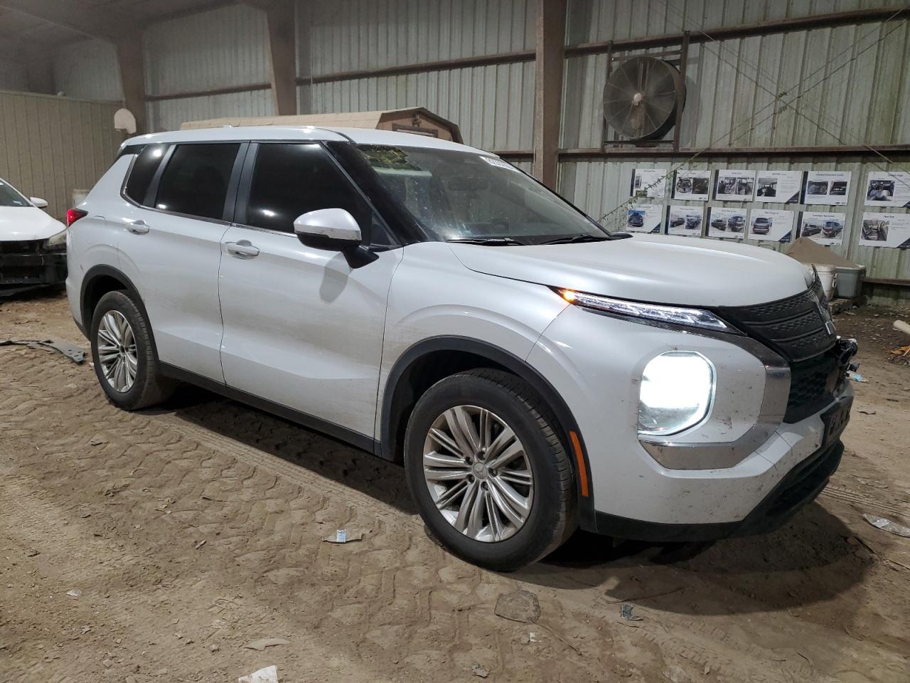 2023 MITSUBISHI OUTLANDER ES VIN:JA4J3TA82PZ009848