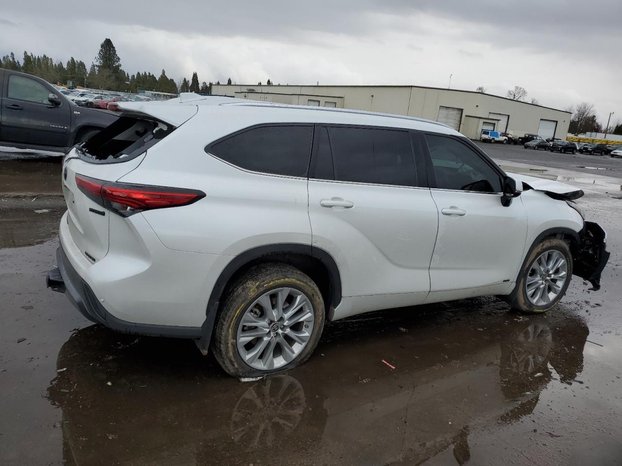 2023 TOYOTA HIGHLANDER HYBRID LIMITED VIN:5TDXBRCH8PS125320