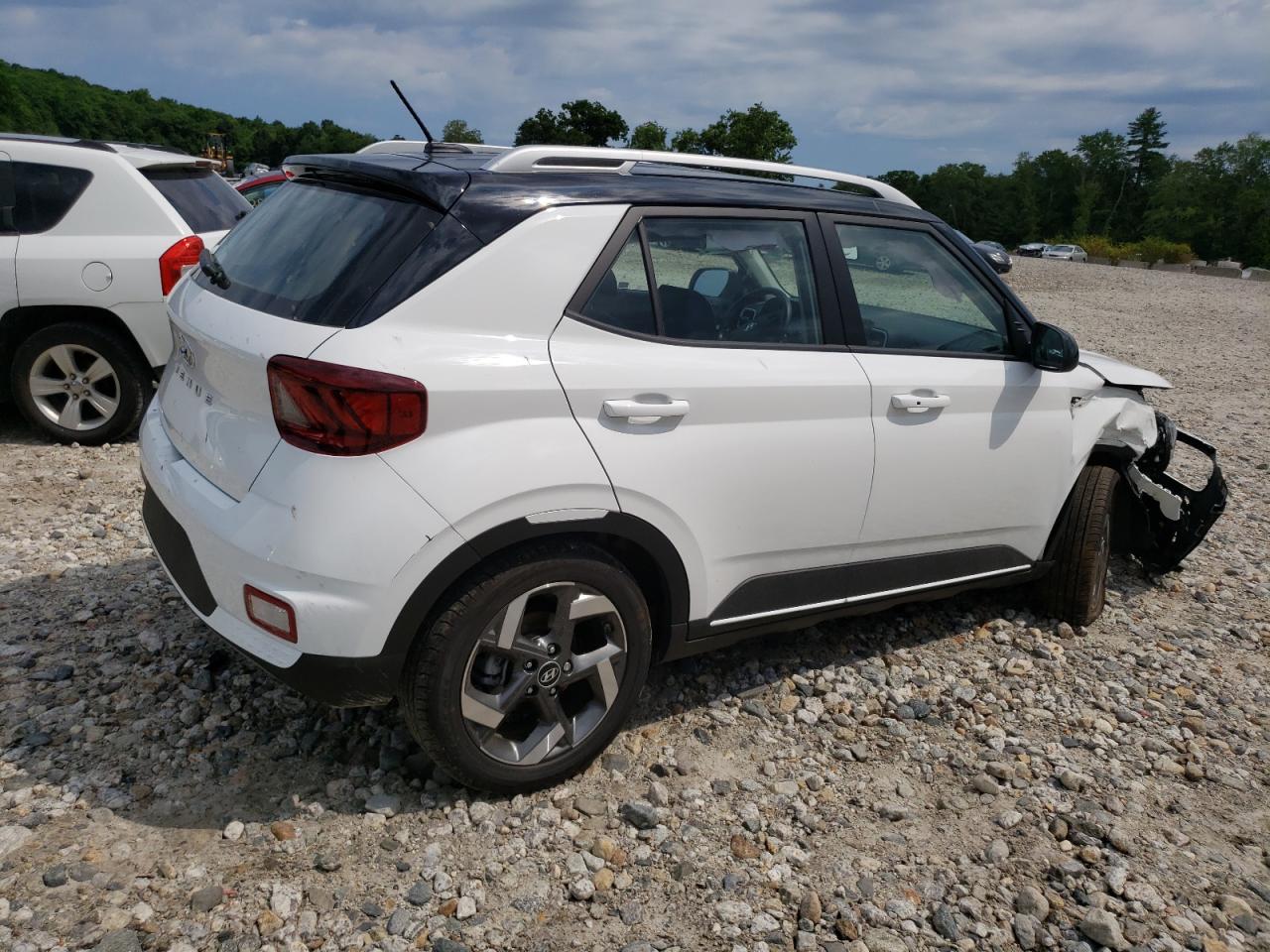 2024 HYUNDAI VENUE SEL VIN:KMHRC8A39RU288138
