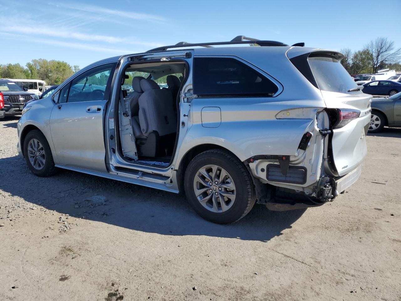2023 TOYOTA SIENNA LE VIN:5TDKSKFC4PS077574
