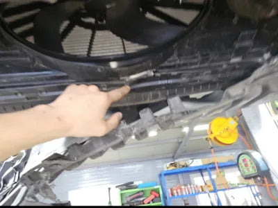 2017 Mercedes-Benz E 300 WDDZF4JB2HA195320 VIN:WDDZF4JB2HA195320