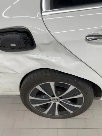 2021 Mercedes-Benz E 300 W1KZF5EB8MA984565 VIN:W1KZF5EB8MA984565