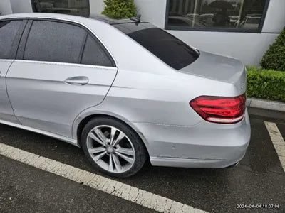 2016 Mercedes-Benz E 300 WDDHF8BB2GB235339 VIN:WDDHF8BB2GB235339