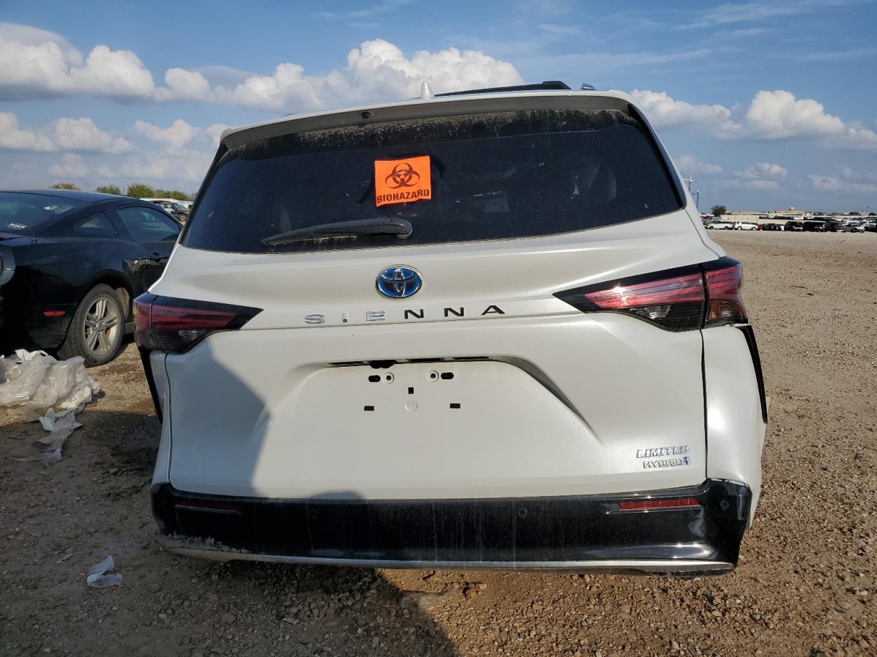 2022 TOYOTA SIENNA LIMITED VIN:5TDZRKEC7NS102427