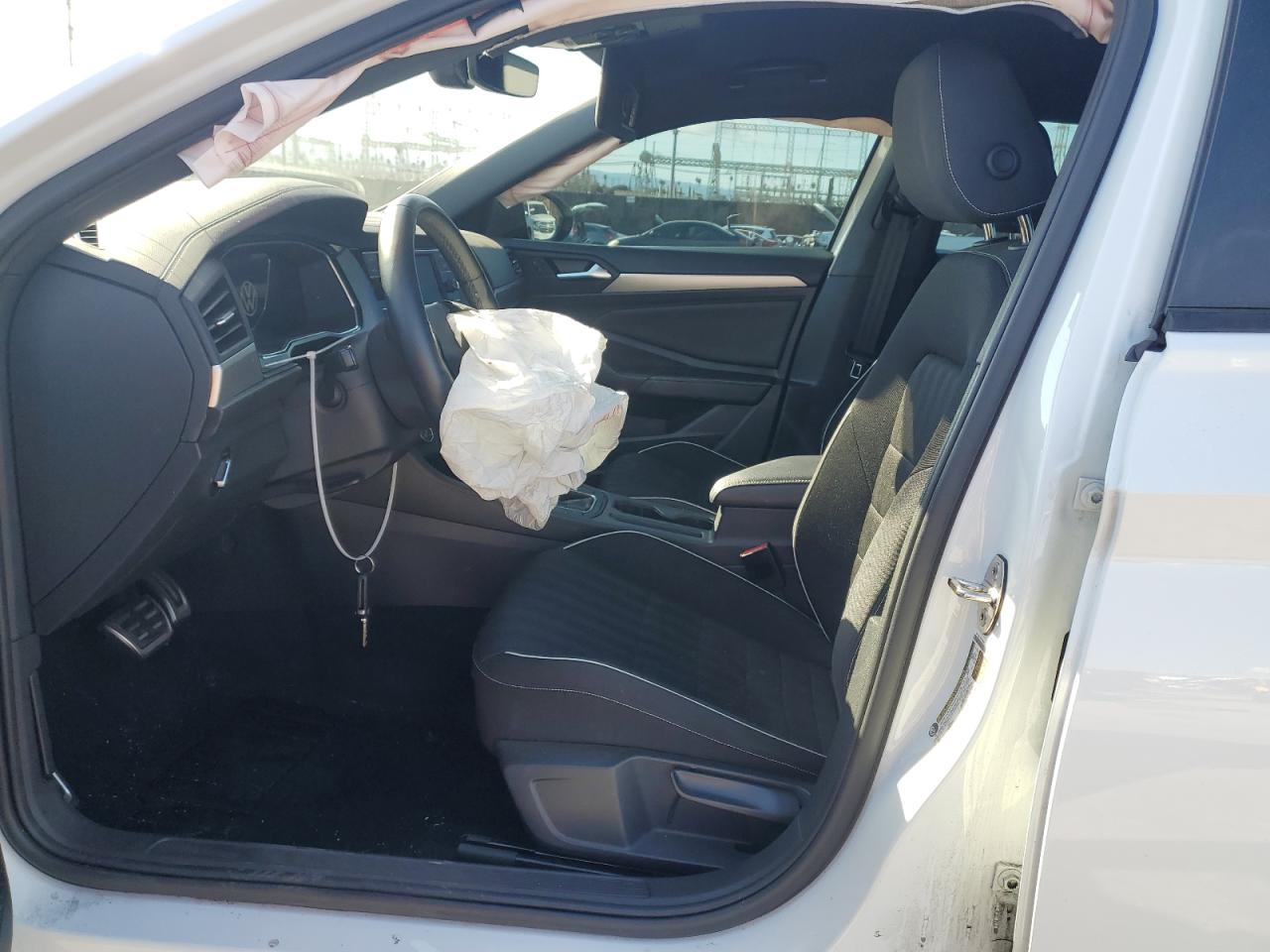 2023 VOLKSWAGEN JETTA SPORT VIN:3VWBM7BU2PM022432