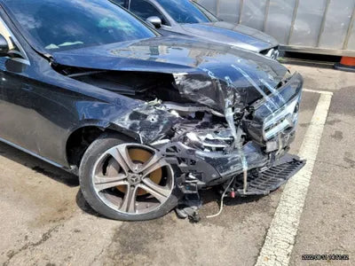 2019 Mercedes-Benz E 300 VIN: