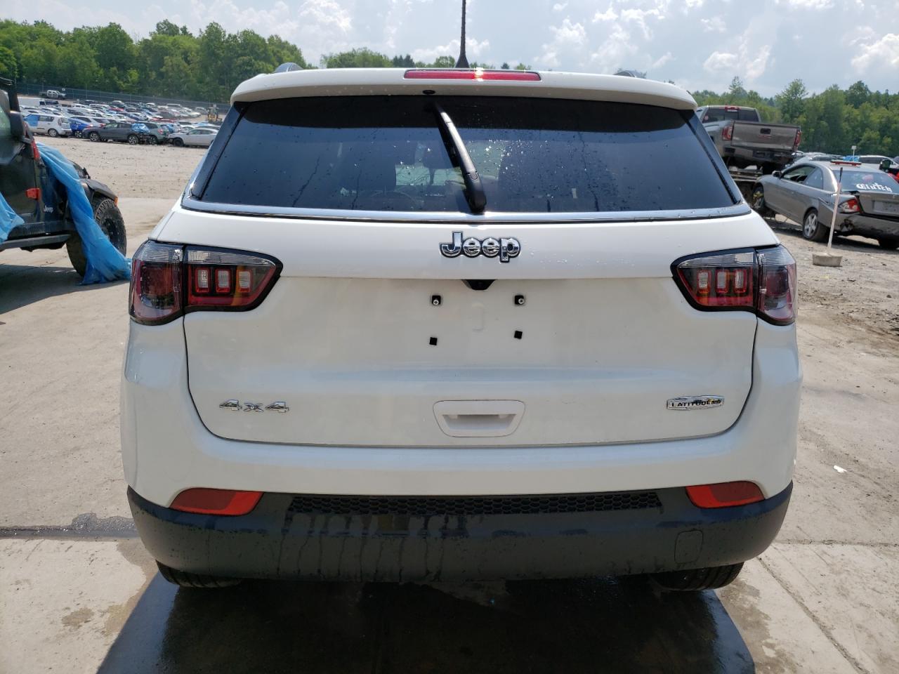 2024 JEEP COMPASS LATITUDE LUX VIN:3C4NJDFNXRT134057