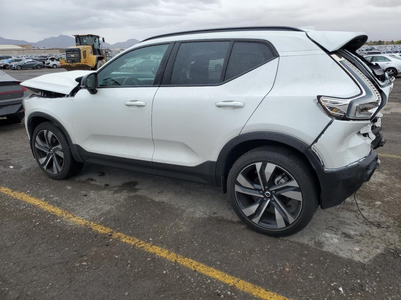 2024 VOLVO XC40 PLUS VIN:YV4L12UL0R2272976
