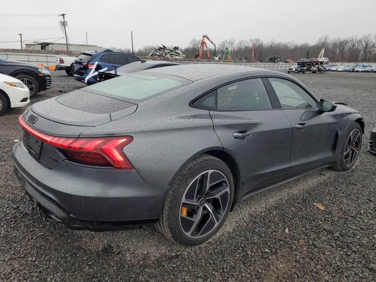 2024 AUDI RS E-TRON GT  VIN:WAUBHBFWXR7901726