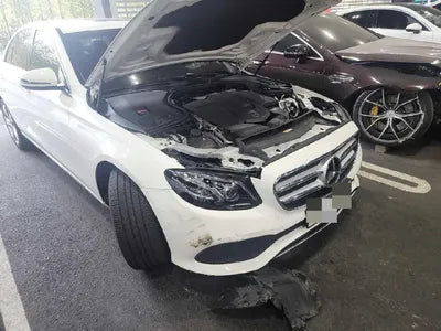 2016 Mercedes-Benz E 220 VIN: