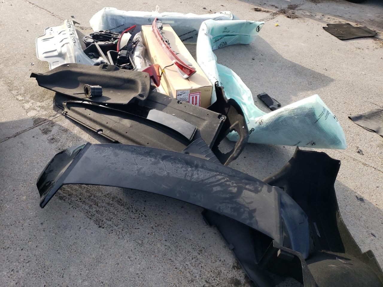 2024 HYUNDAI ELANTRA SEL VIN:KMHLM4DG4RU723738