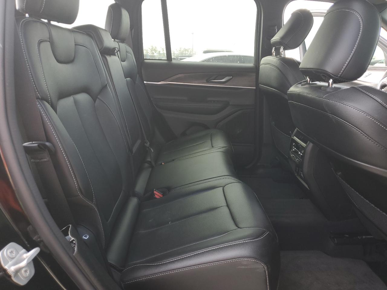 2024 JEEP GRAND CHEROKEE LIMITED VIN:1C4RJHBG9RC136426