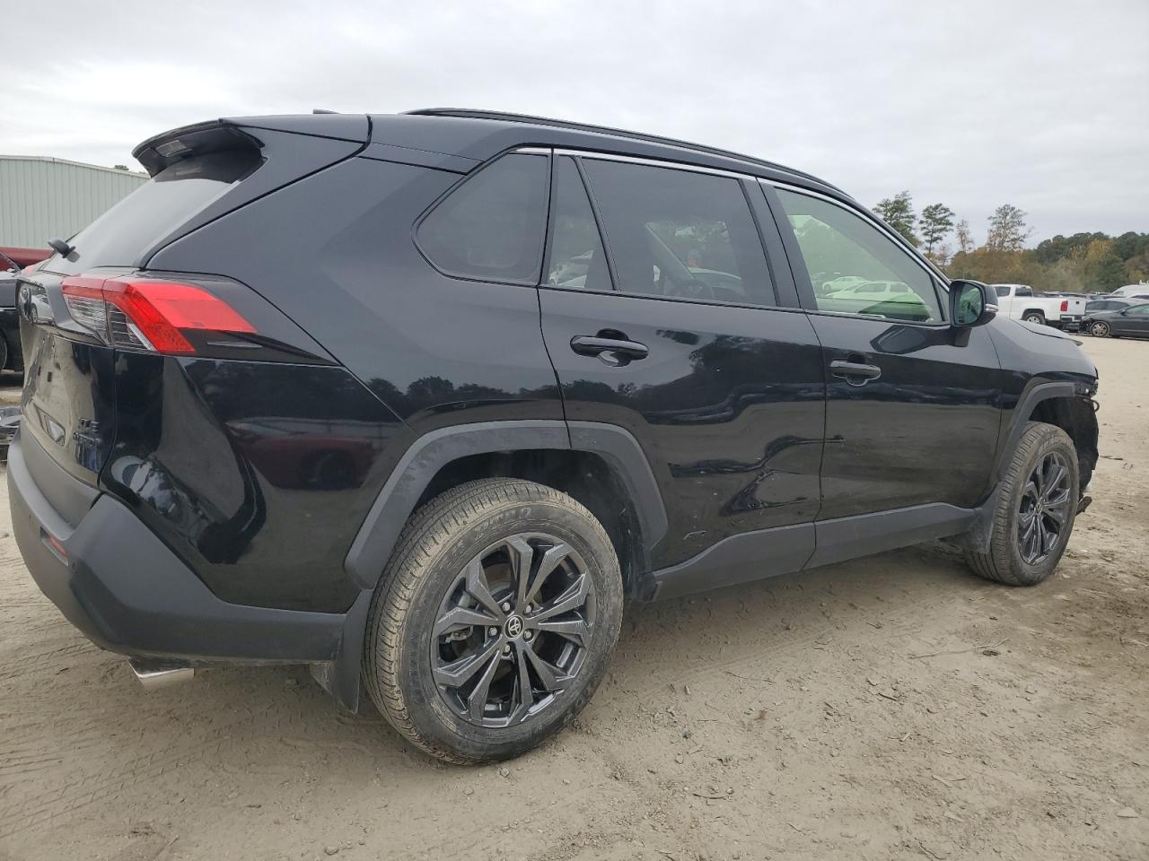 2023 TOYOTA RAV4 XLE PREMIUM VIN:JTMB6RFV4PD107179